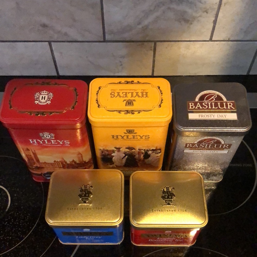 Collection of tea metal tins - Picture 11 of 16